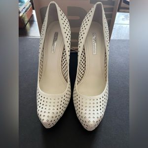 BCBGeneration Fabulous pair of white heels. Women size 9